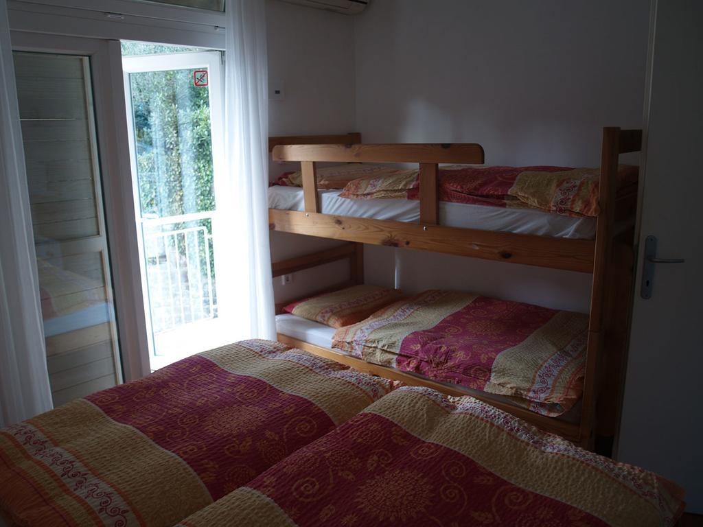Apartments Lavanda Fiesa Пиран Экстерьер фото