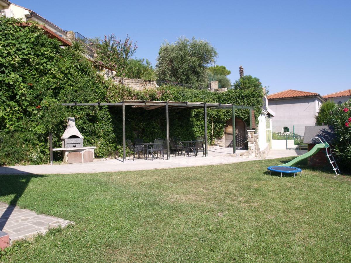 Apartments Lavanda Fiesa Пиран Экстерьер фото